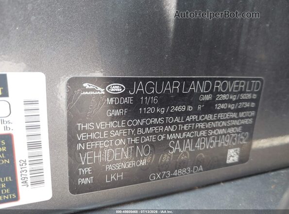 SAJAL4BV5HA973152 2017 JAGUAR XF Gray Vista del compartimento del motor
