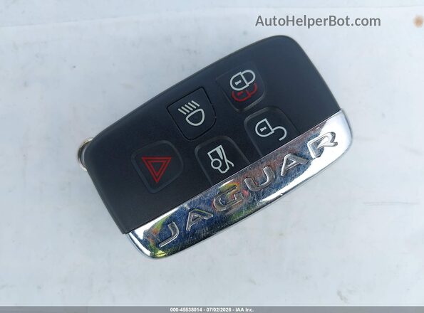 SAJAN4BVXHA946619 2017 JAGUAR XF White Առջևի վահանակի տեսք
