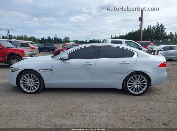 SAJAN4BVXHA946619 2017 JAGUAR XF White Սալոնի 360 աստիճան տեսք