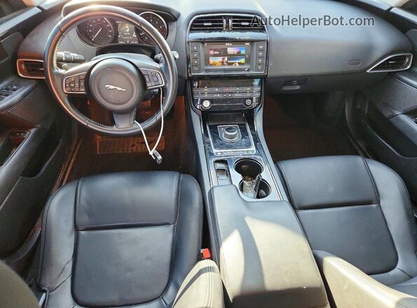 SAJAR4BG0HA977531 2017 JAGUAR XF White Widok deski rozdzielczej