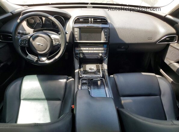 SAJAR4BG2HA964781 2017 JAGUAR XF Black Առջևի վահանակի տեսք
