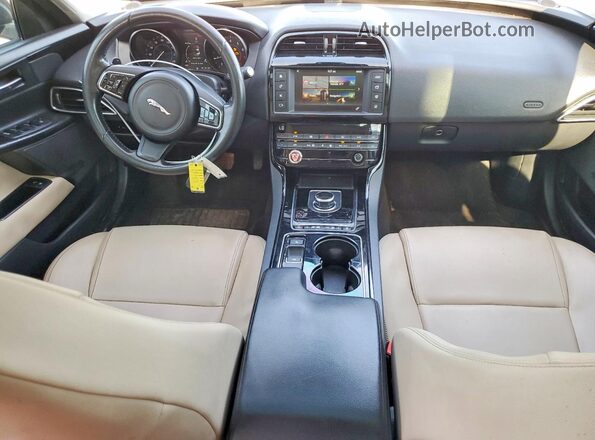 SAJAR4BG7HA960208 2017 JAGUAR XF Черный Вид панели приборов