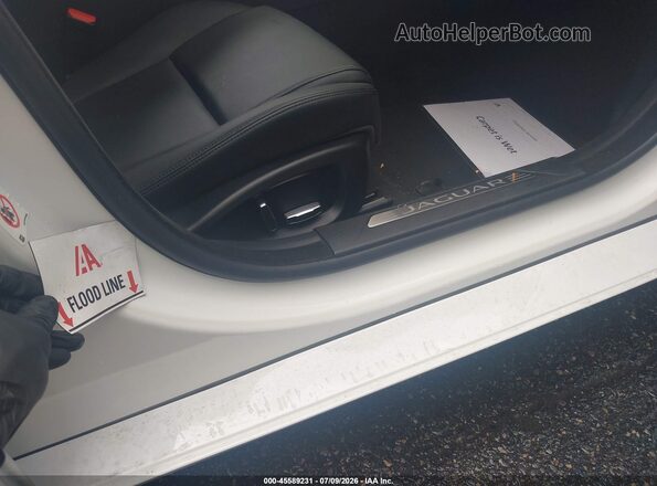 SAJAR4FX2KCP49939 2019 JAGUAR XF White Вид спереду