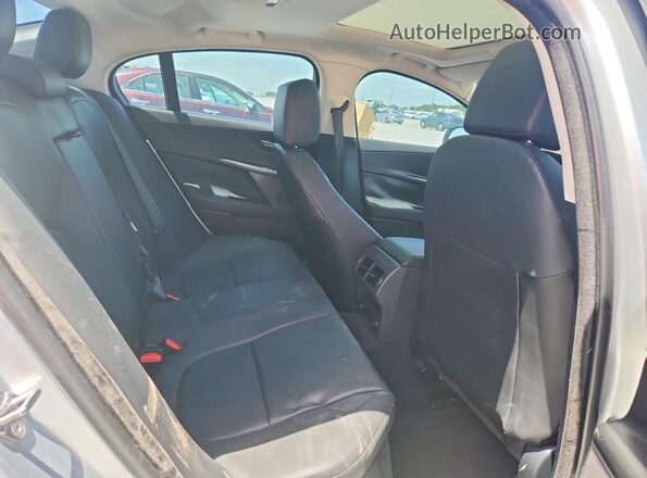 SAJAR4FX8KCP48374 2019 JAGUAR XF Серебряный Вид задних сидений