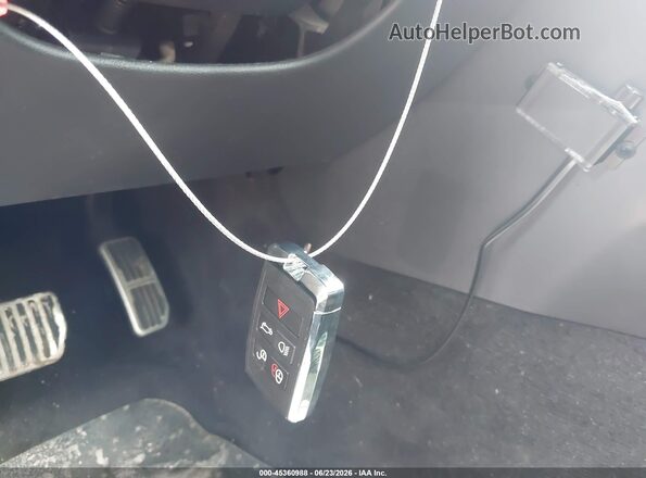 SAJAR4FX8KCP49654 2019 JAGUAR XF Серебряный Вид панели приборов