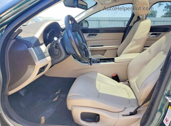 SAJBD4BN3HCY32246 2017 JAGUAR XF Green წინა სალონის ხედი