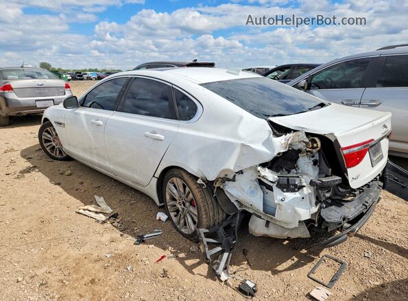 SAJBD4BV4GCY07564 2016 JAGUAR XF Белый Задняя левая четверть