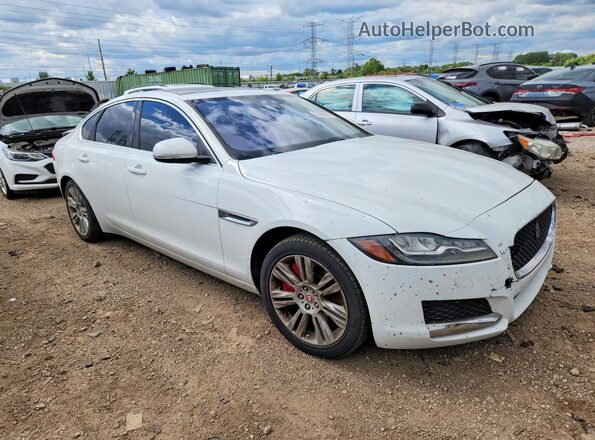 SAJBD4BV4GCY07564 2016 JAGUAR XF Белый Передняя правая четверть