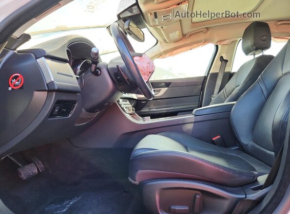 SAJBD4BV9GCY13294 2016 JAGUAR XF White Vista interior delantera