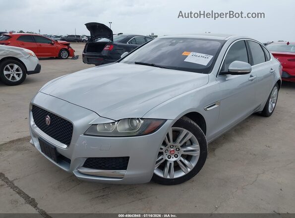 SAJBD4BV9HCY44644 2017 JAGUAR XF Серебряный Передняя левая четверть