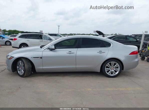 SAJBD4BV9HCY44644 2017 JAGUAR XF Серебряный Панорамный вид салона 360°