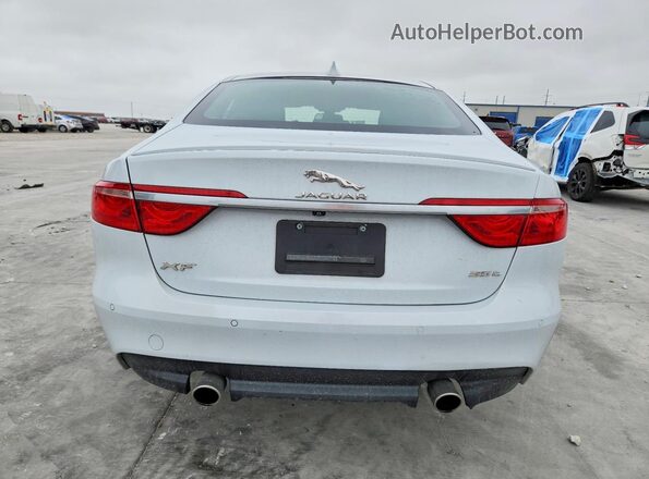 SAJBF4BV8GCY06363 2016 JAGUAR XF White Vista trasera