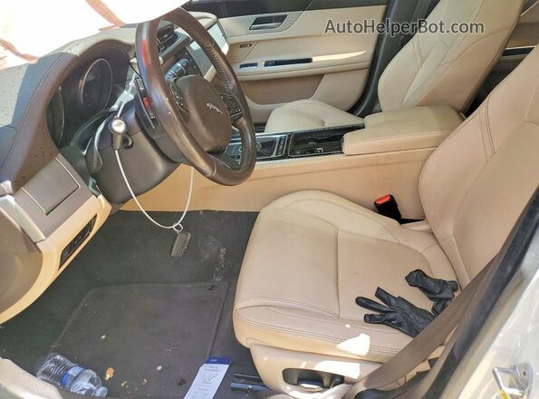 SAJBJ4BV2GCY16403 2016 JAGUAR XF White Vista interior delantera