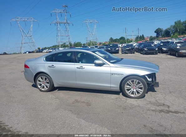 SAJBJ4BV9HCY34964 2017 JAGUAR XF Silver 