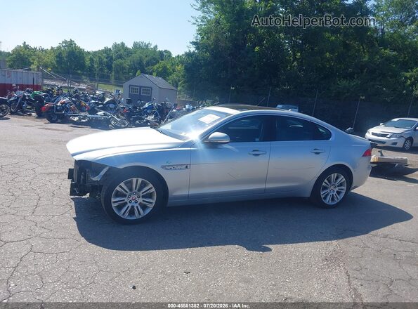 SAJBJ4BV9HCY34964 2017 JAGUAR XF Silver 