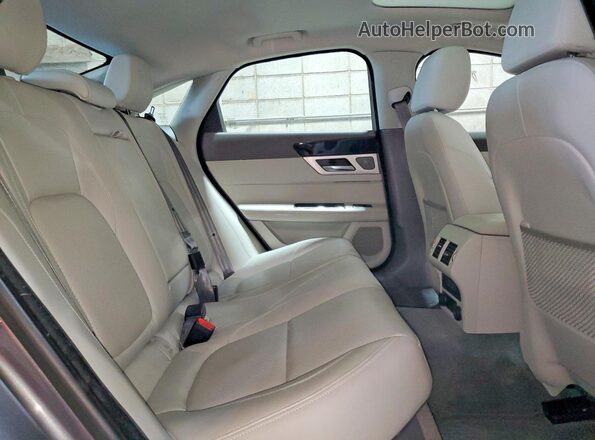 SAJBK4BV0GCY12993 2016 JAGUAR XF Серый Вид задних сидений