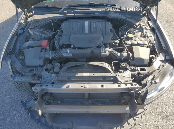 SAJBK4BV0HCY39533 2017 JAGUAR XF Gray Vista interior trasera