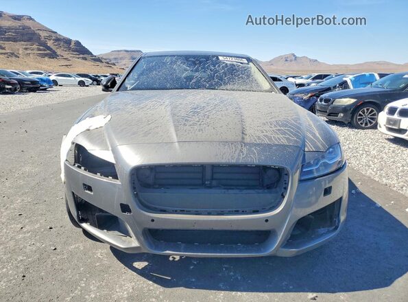 SAJBK4BV0HCY39533 2017 JAGUAR XF Gray Vista frontal