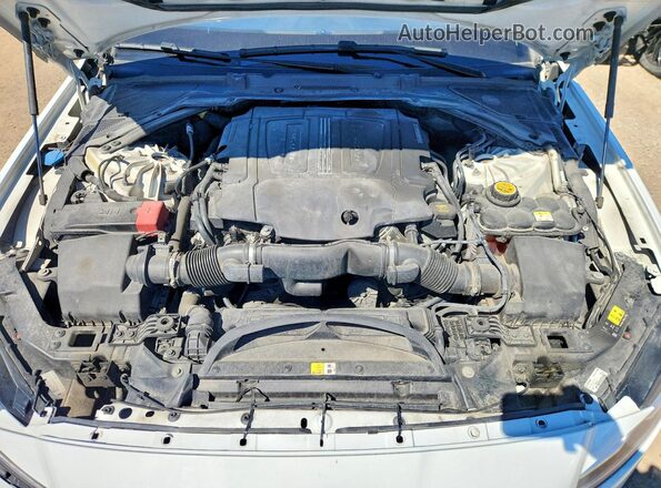 SAJBK4BV7HCY50724 2017 JAGUAR XF White Widok wnętrza z tyłu