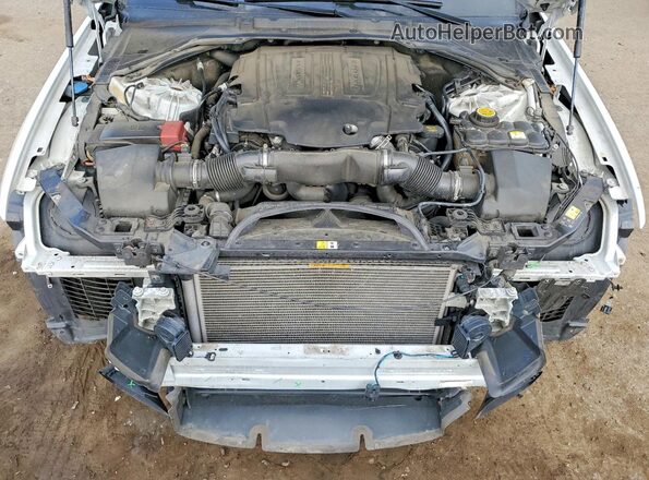 SAJBN4EV9JCY54699 2018 JAGUAR XF White Widok wnętrza z tyłu
