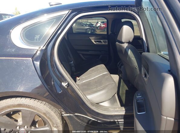 SAJBR4FX0JCY69368 2018 JAGUAR XF Black Widok naklejki z numerem VIN