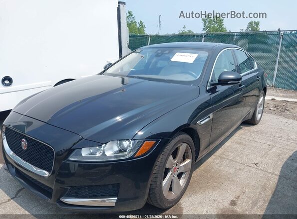 SAJBS4FX6JCY54331 2018 JAGUAR XF Черный Вид спереди
