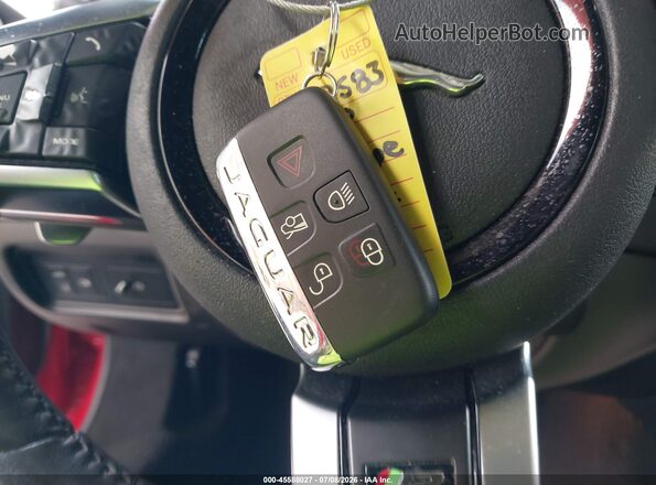 SAJD55EE5LCK68034 2020 JAGUAR F-TYPE Red Widok deski rozdzielczej