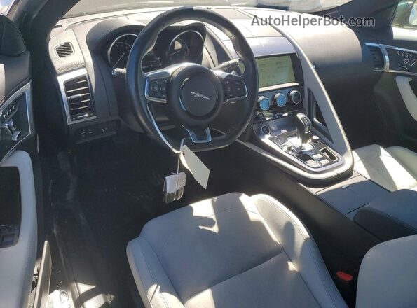 SAJDD1EV8LCK66080 2020 JAGUAR F-TYPE Green Widok deski rozdzielczej