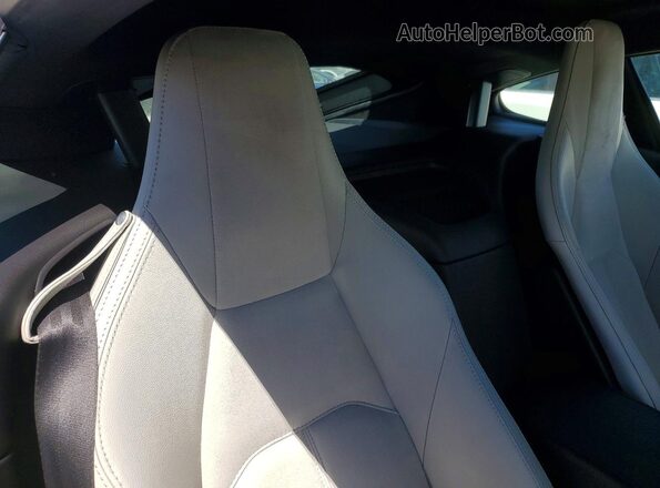 SAJDD1EV8LCK66080 2020 JAGUAR F-TYPE Green Widok tylnych siedzeń