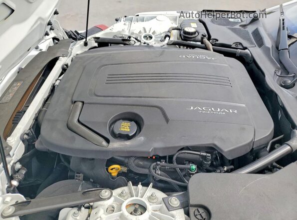 SAJDD5GX7LCK65055 2020 JAGUAR F-TYPE White უკანა სალონის ხედი