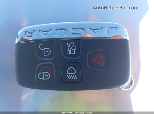 SAJDF1EE9RCK87085 2024 JAGUAR F-TYPE Белый Вид панели приборов