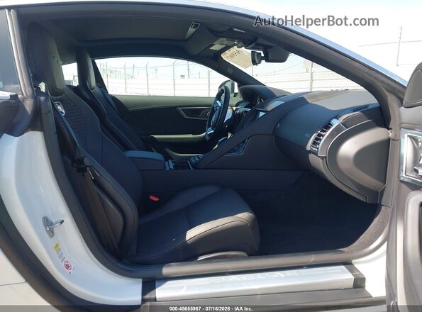 SAJDF1EE9RCK87085 2024 JAGUAR F-TYPE Белый Вид салона спереди