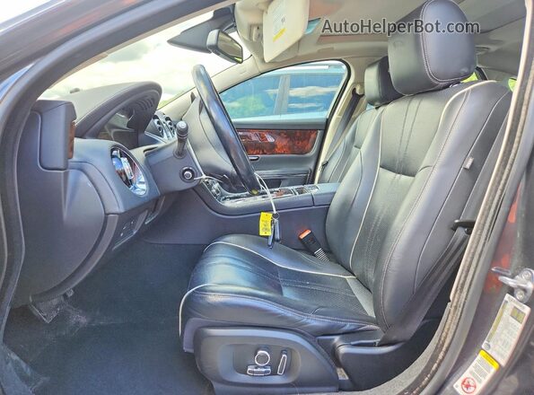 SAJWJ1CD8G8W00984 2016 JAGUAR XJ Черный Вид салона спереди
