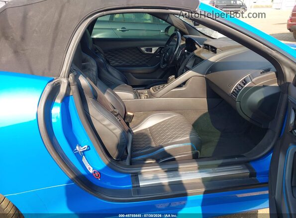 SAJWJ6K87HMK38656 2017 JAGUAR F-TYPE Blue Widok wnętrza z przodu
