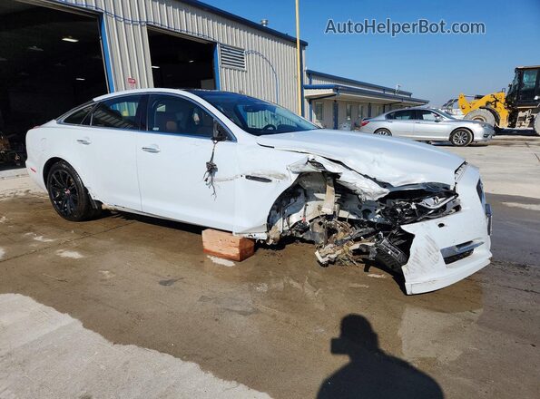 SAJXJ1CD0K8W20336 2019 JAGUAR XJ Белый Передняя правая четверть
