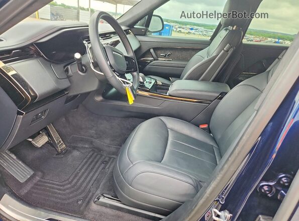 SAL119E43PA132409 2023 LAND ROVER RANGE Синий Вид салона спереди