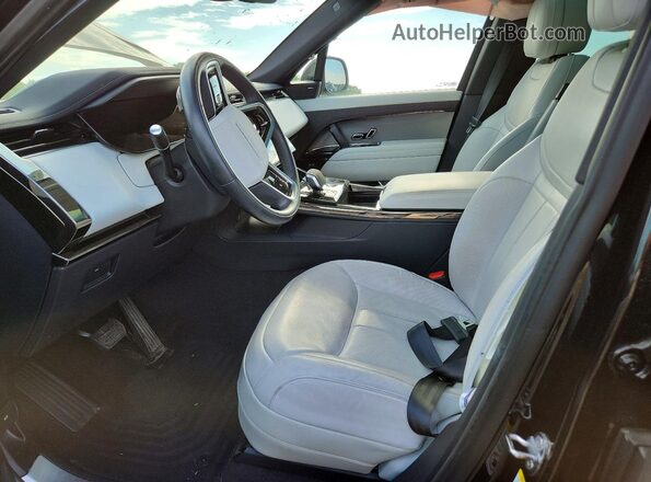 SAL1P9EU4RA419677 2024 LAND ROVER RANGE Черный Вид салона спереди