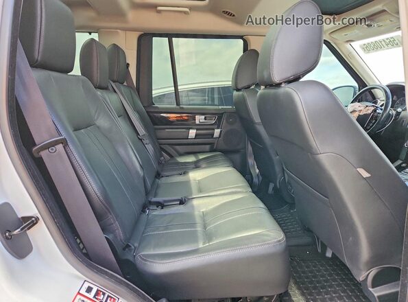 SALAG2V6XGA840115 2016 LAND ROVER LR4 White Вид задньої частини салону