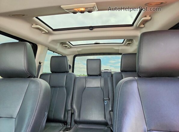 SALAG2V6XGA840115 2016 LAND ROVER LR4 White Вид задніх сидінь