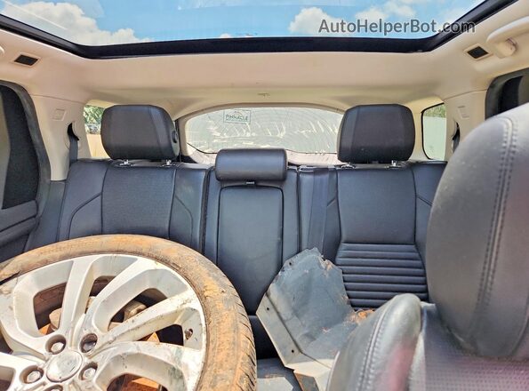 SALCJ2FX1LH833556 2020 LAND ROVER DISCOVERY White Widok tylnych siedzeń