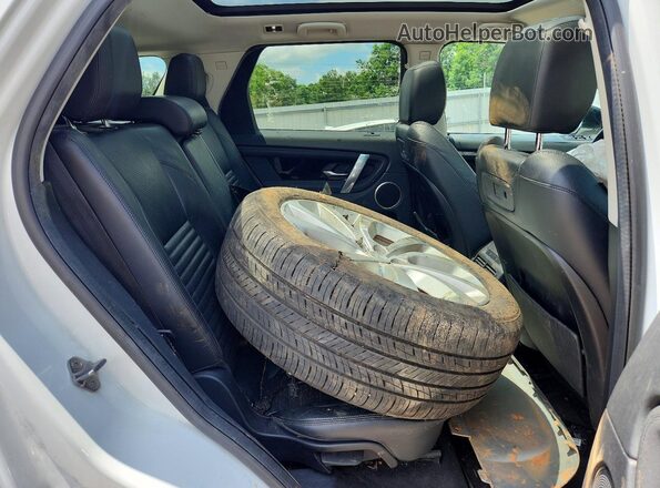 SALCJ2FX1LH833556 2020 LAND ROVER DISCOVERY White Widok wnętrza z tyłu