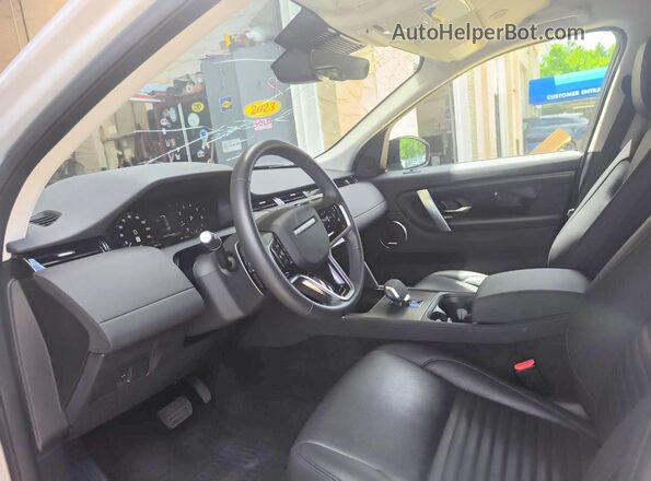 SALCJ2FX8SH354839 2025 LAND ROVER DISCOVERY Silver Front interior view