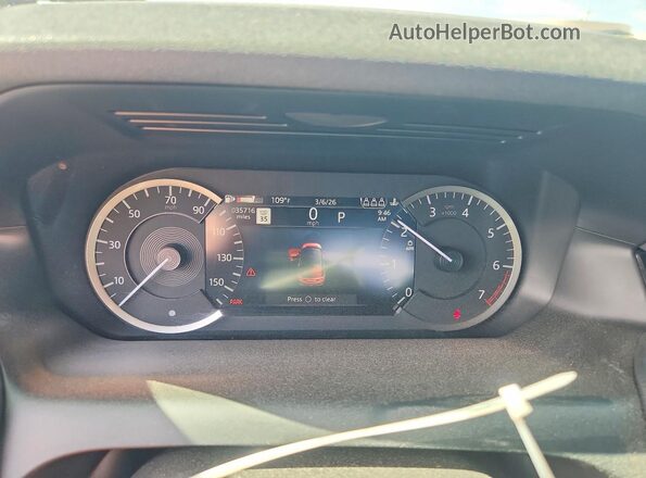 SALCL2FX9PH333306 2023 LAND ROVER DISCOVERY Серый Вид щитка приборов