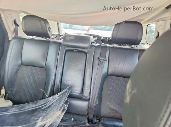 SALCP2BG0HH650774 2017 LAND ROVER DISCOVERY Black Հետևի նստատեղերի տեսք