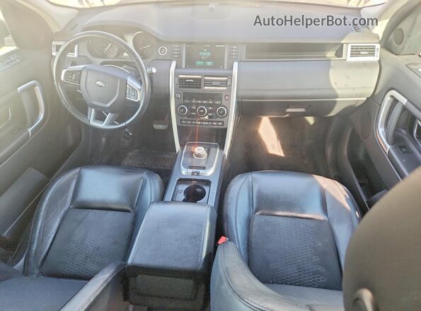 SALCP2BG0HH653285 2017 LAND ROVER DISCOVERY Silver Dashboard view