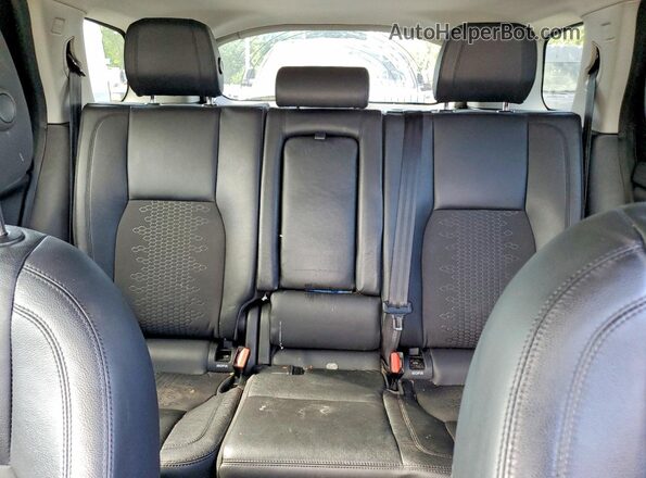 SALCP2BG7HH694948 2017 LAND ROVER DISCOVERY Серебряный Вид задних сидений