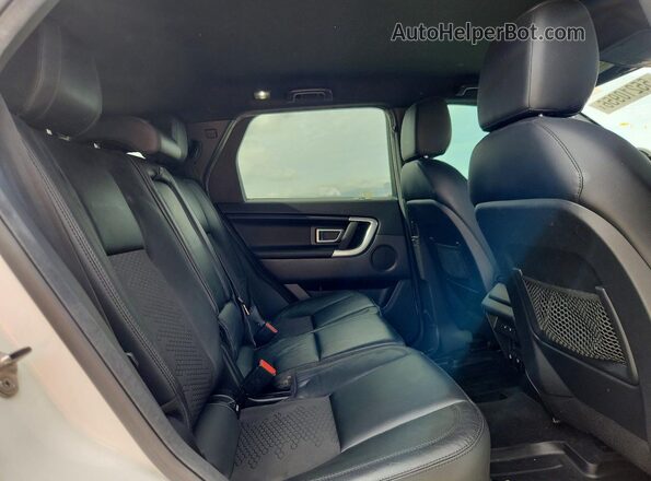 SALCP2BG8HH679746 2017 LAND ROVER DISCOVERY White უკანა სალონის ხედი