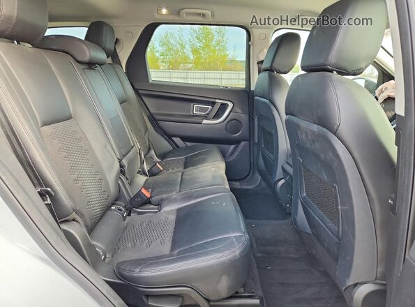 SALCP2RX5JH743382 2018 LAND ROVER DISCOVERY White Rear interior view