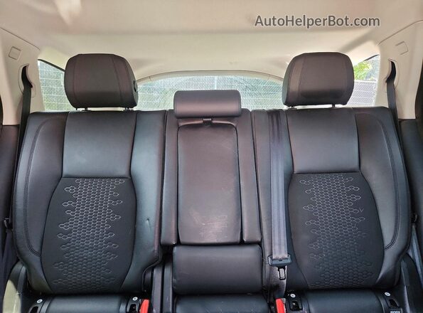 SALCP2RXXJH769377 2018 LAND ROVER DISCOVERY Red Вид задніх сидінь