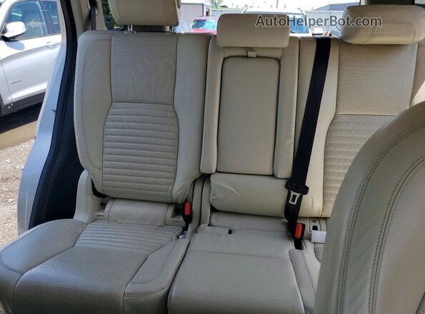 SALCT2BG0HH641990 2017 LAND ROVER DISCOVERY Silver Հետևի նստատեղերի տեսք